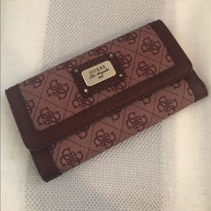 Guess Tri-fold Wallet